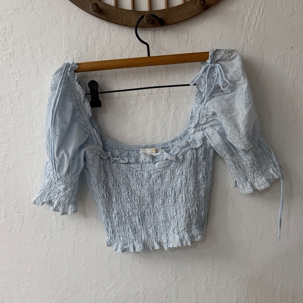 Beige Botany Blue Eyelet Smocked Crop Tie Shoulder Puff Sleeve Floral Blouse M